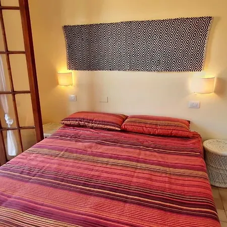 Holiday home 3min - Piazza Principale, Residenza Con Giardino Villasimius